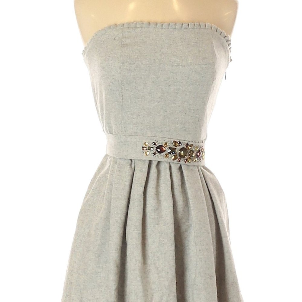 **FINAL PRICE-Banana Republic Grey Strapless Cocktail Dress. Size 6